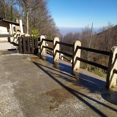 Matinas House Apartament *